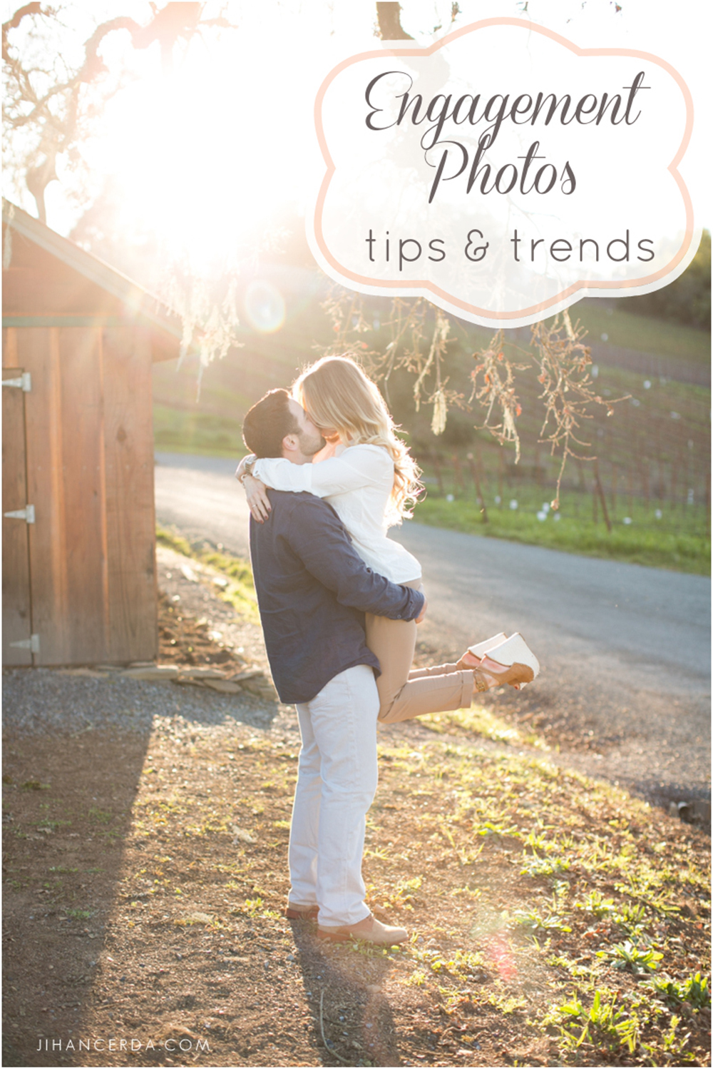 ENGAGEMENT PHOTOS TIPS AND TRENDS