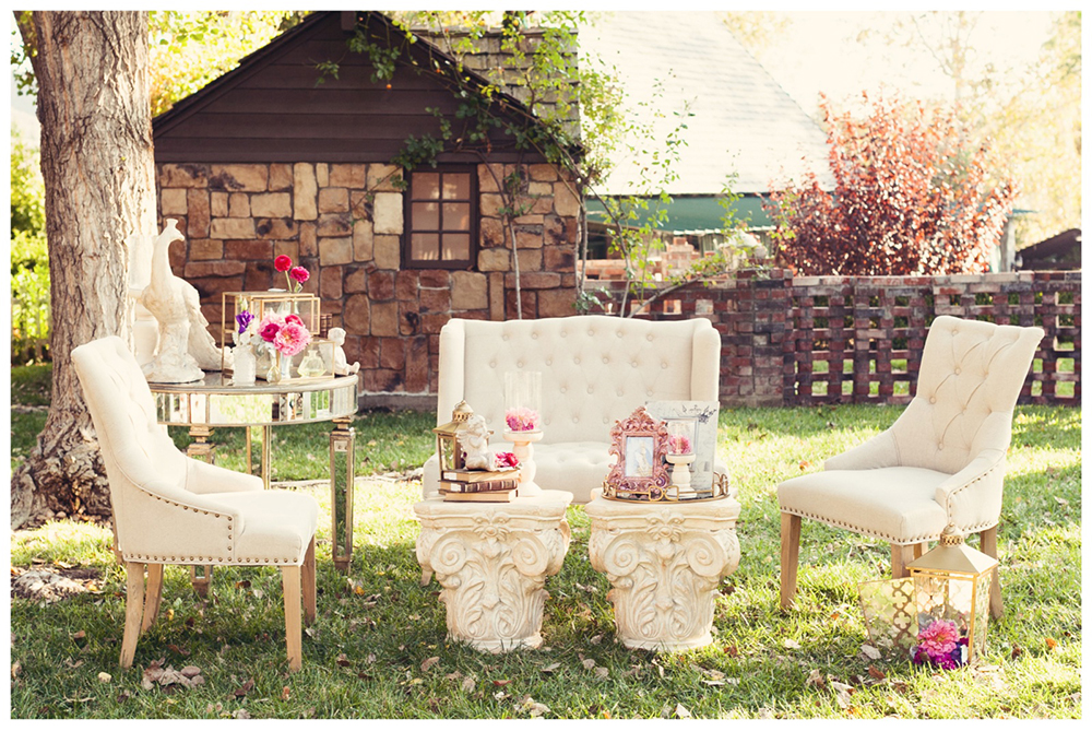 rent vintage lounge furniture in Wine Country