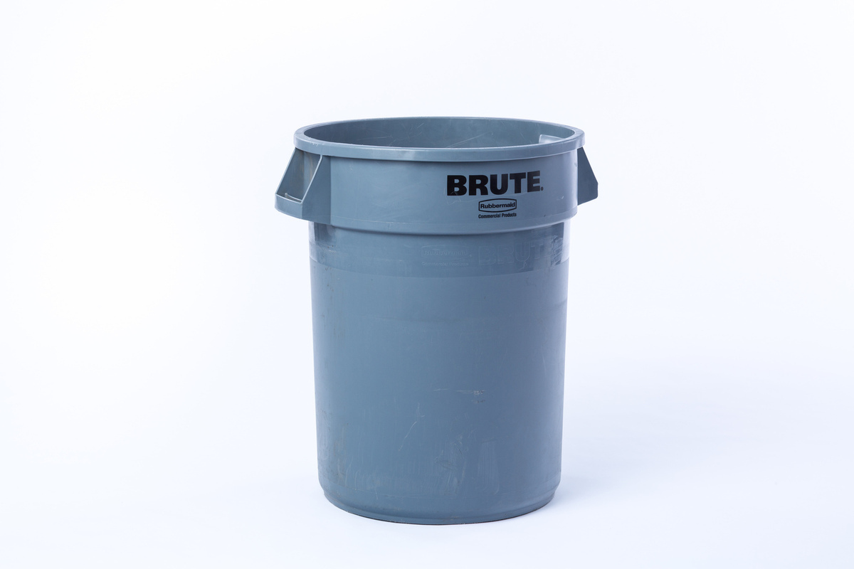 33 Gallon Trash Container Rental  Encore Events Rentals : Encore Events  Rentals