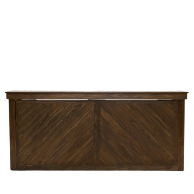 Chevelle Bar, Farm Wood